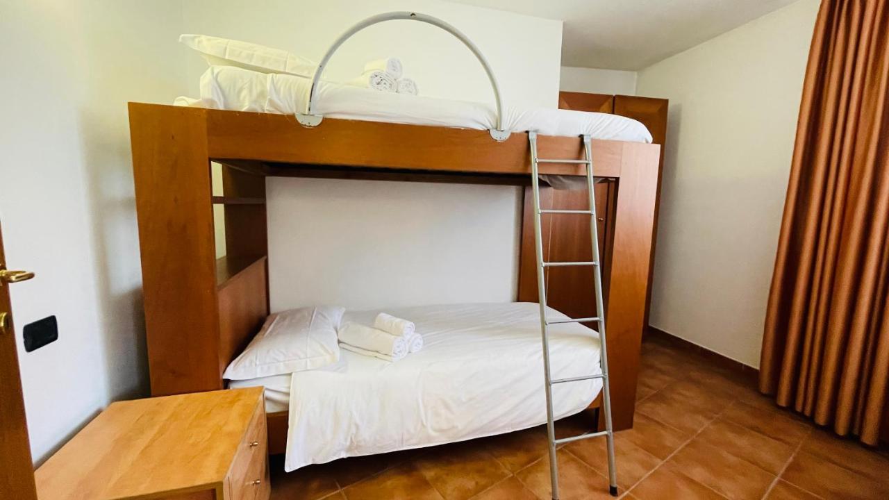 Appartamento Smith Roero - Affitti Brevi Italia Бардонеккия Экстерьер фото