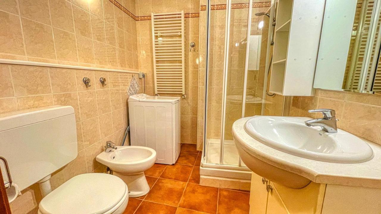 Appartamento Smith Roero - Affitti Brevi Italia Бардонеккия Экстерьер фото