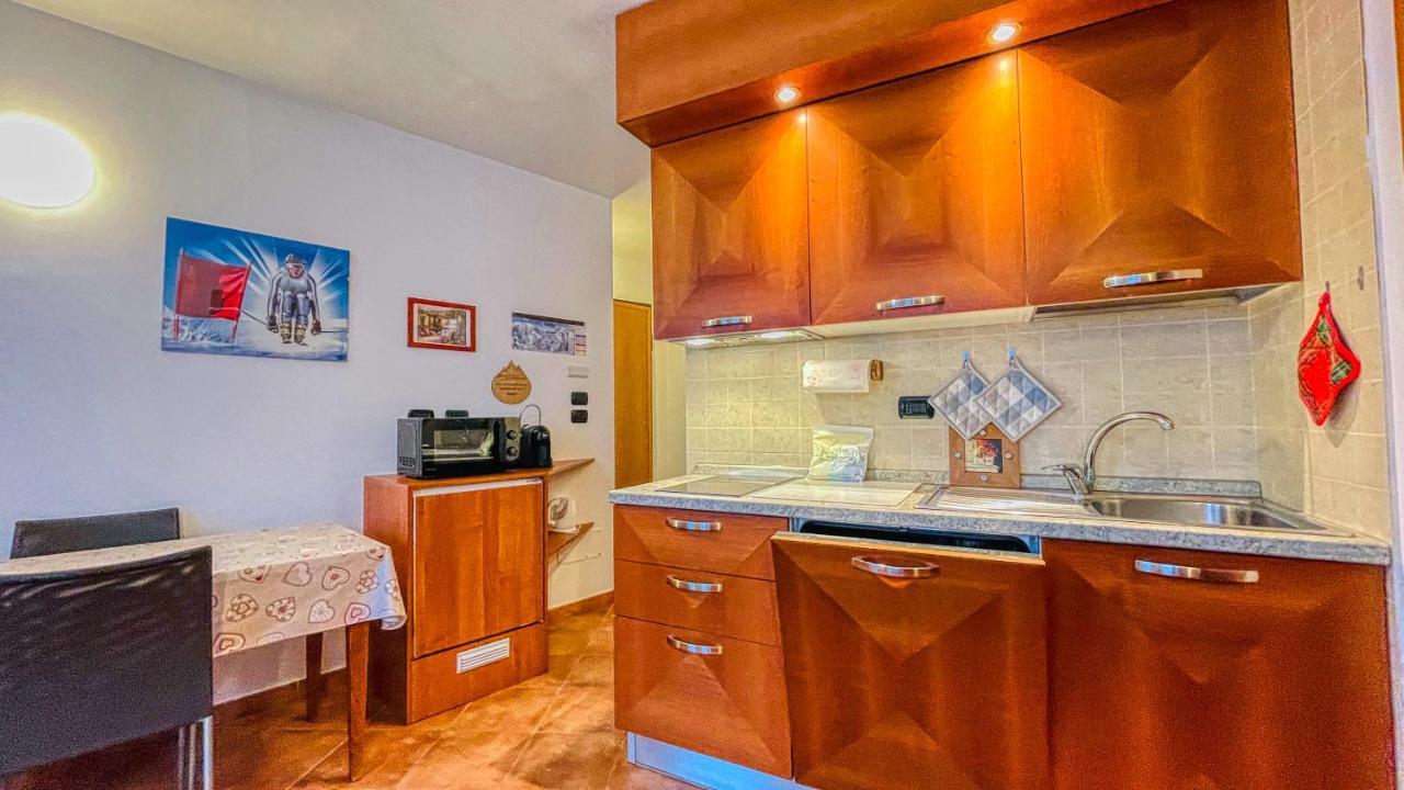 Appartamento Smith Roero - Affitti Brevi Italia Бардонеккия Экстерьер фото